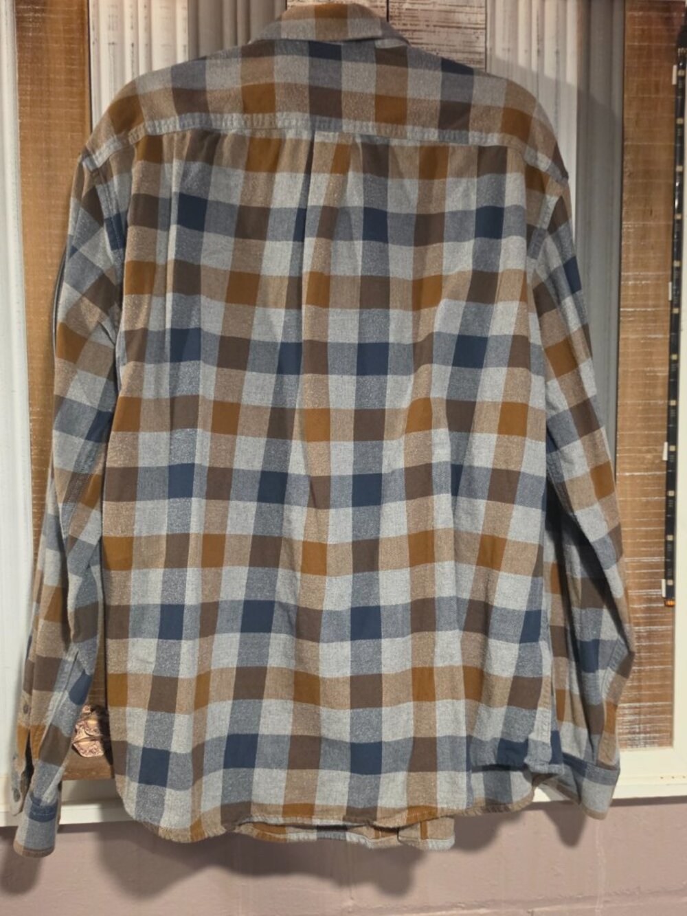 Eddie Bauer Blue Brown Tan Plaid Classic Fit Flannel XL - Picture 2 of 8